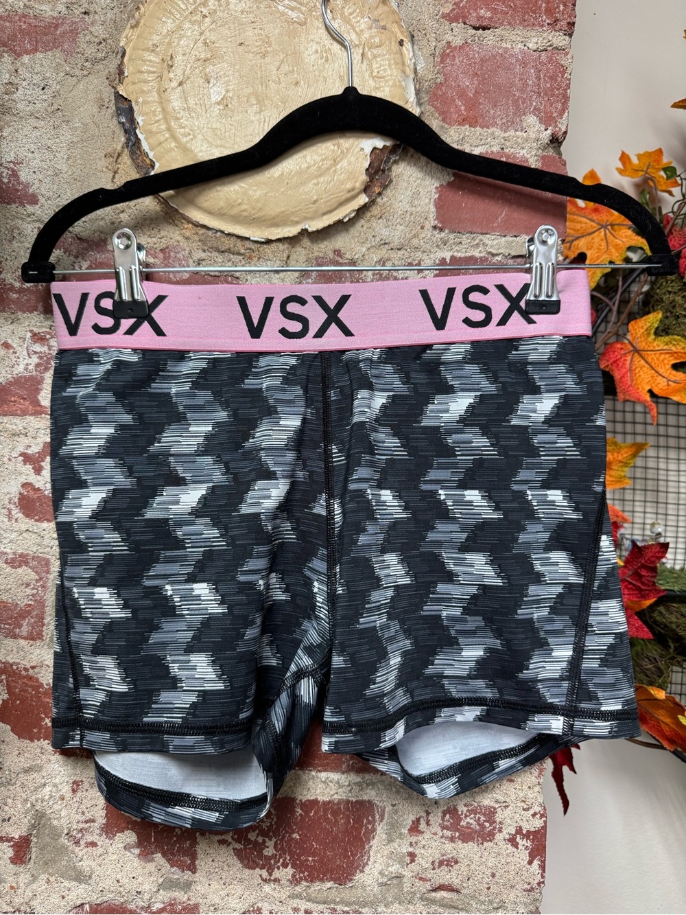 Victoria’s Secret VSX Sport Spandex Gym Shorts Medium